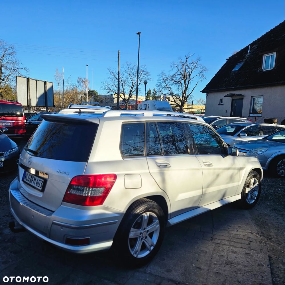 Mercedes-Benz GLK 320 CDI DPF 4Matic 7G-TRONIC Edition 1 - 8