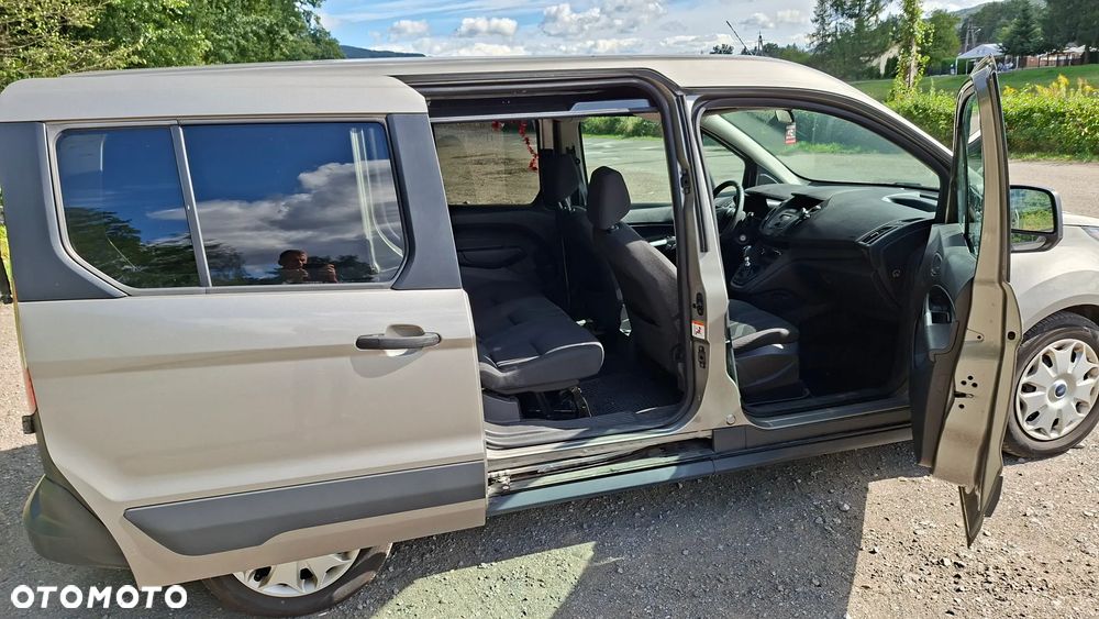 Ford Transit Connect - 9