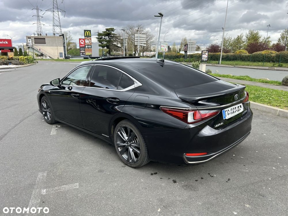 Lexus ES 300h F Sport - 7
