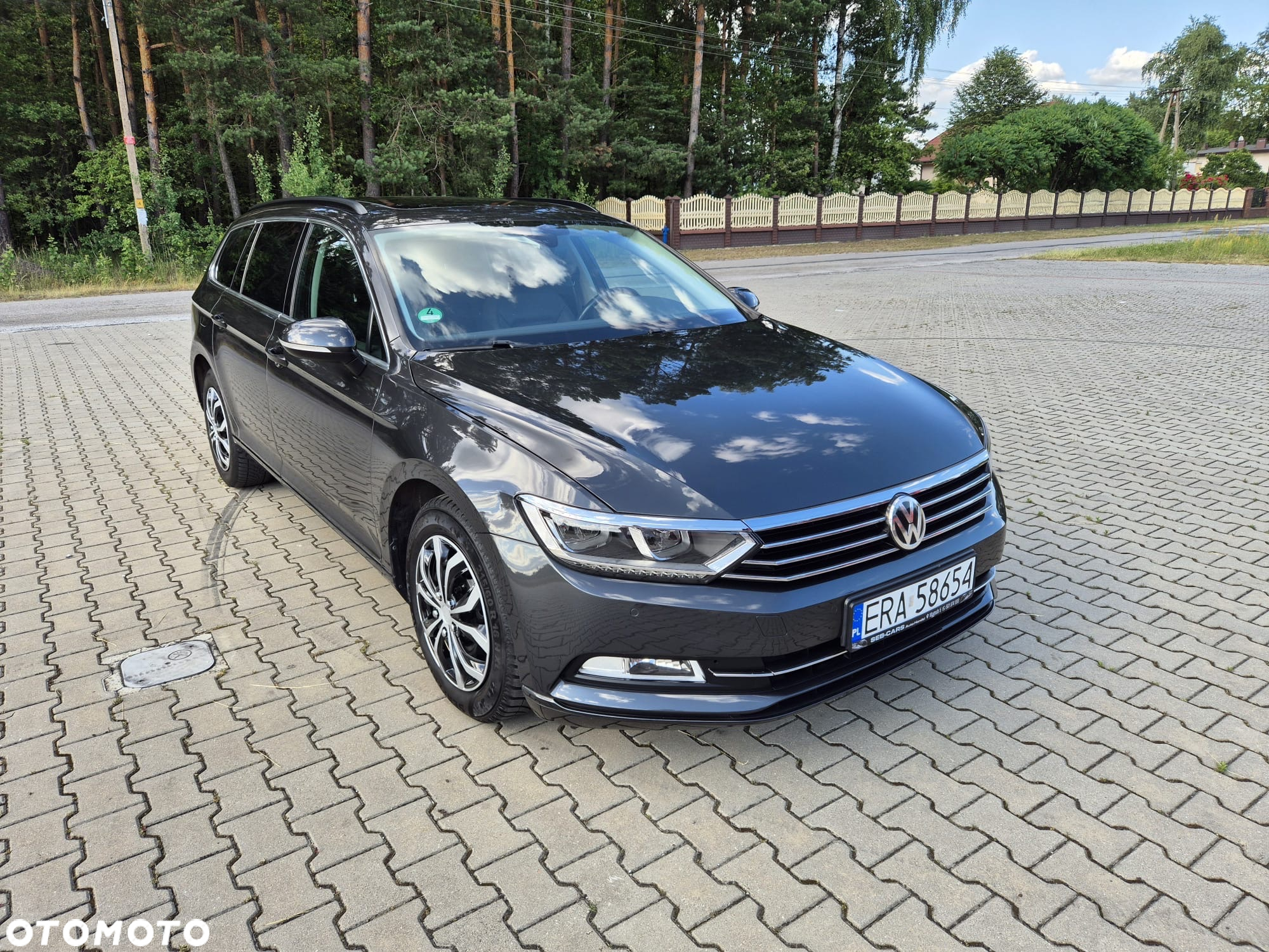 Volkswagen Passat Variant 2.0 TDI SCR DSG Highline - 33