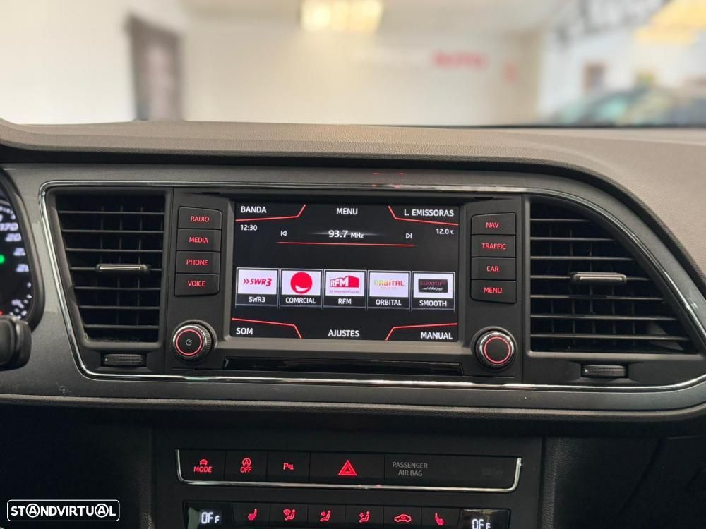 SEAT Leon ST 2.0 TDI DPF DSG FR - 38