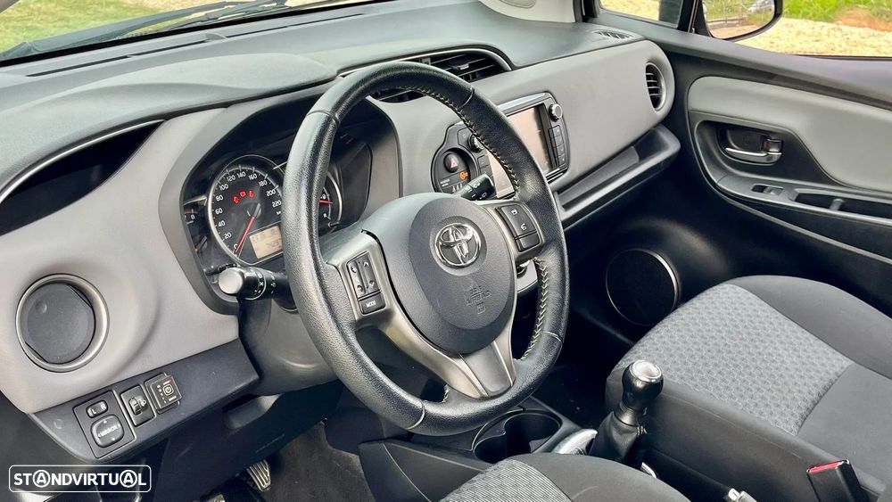 Toyota Yaris 1.0 VVT-i Comfort+P.Style - 8