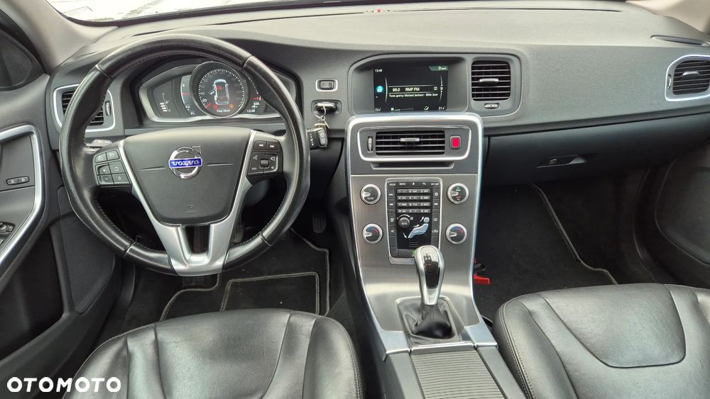 Volvo V60 D2 Summum - 20