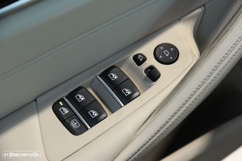 BMW 530 e iPerformance Line Luxury - 12