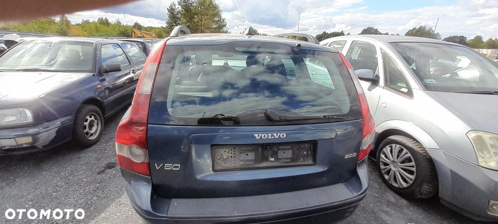 VOLVO V50 KOMBI KLAPA BAGAZNIKA TYLNA TYŁ KOMPLETNA 466-46 nr. 83/9 - 1