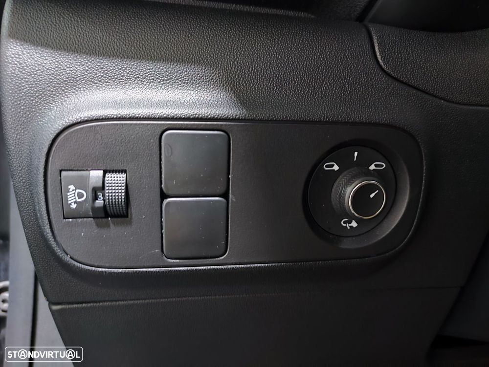 Citroën C3 1.2 PureTech Plus - 9