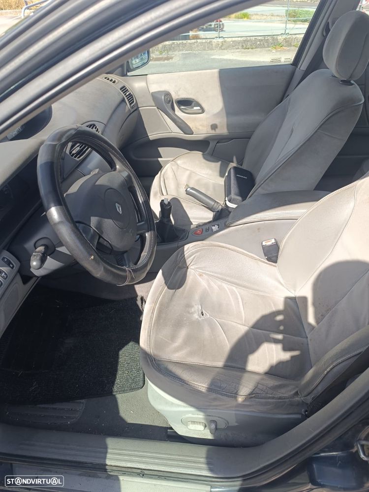 Renault Laguna Break 1.6 Privilège - 5