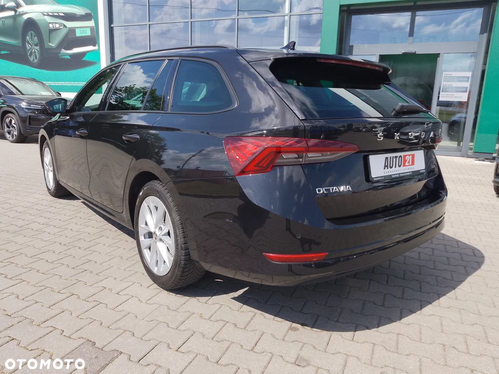 Skoda Octavia - 8