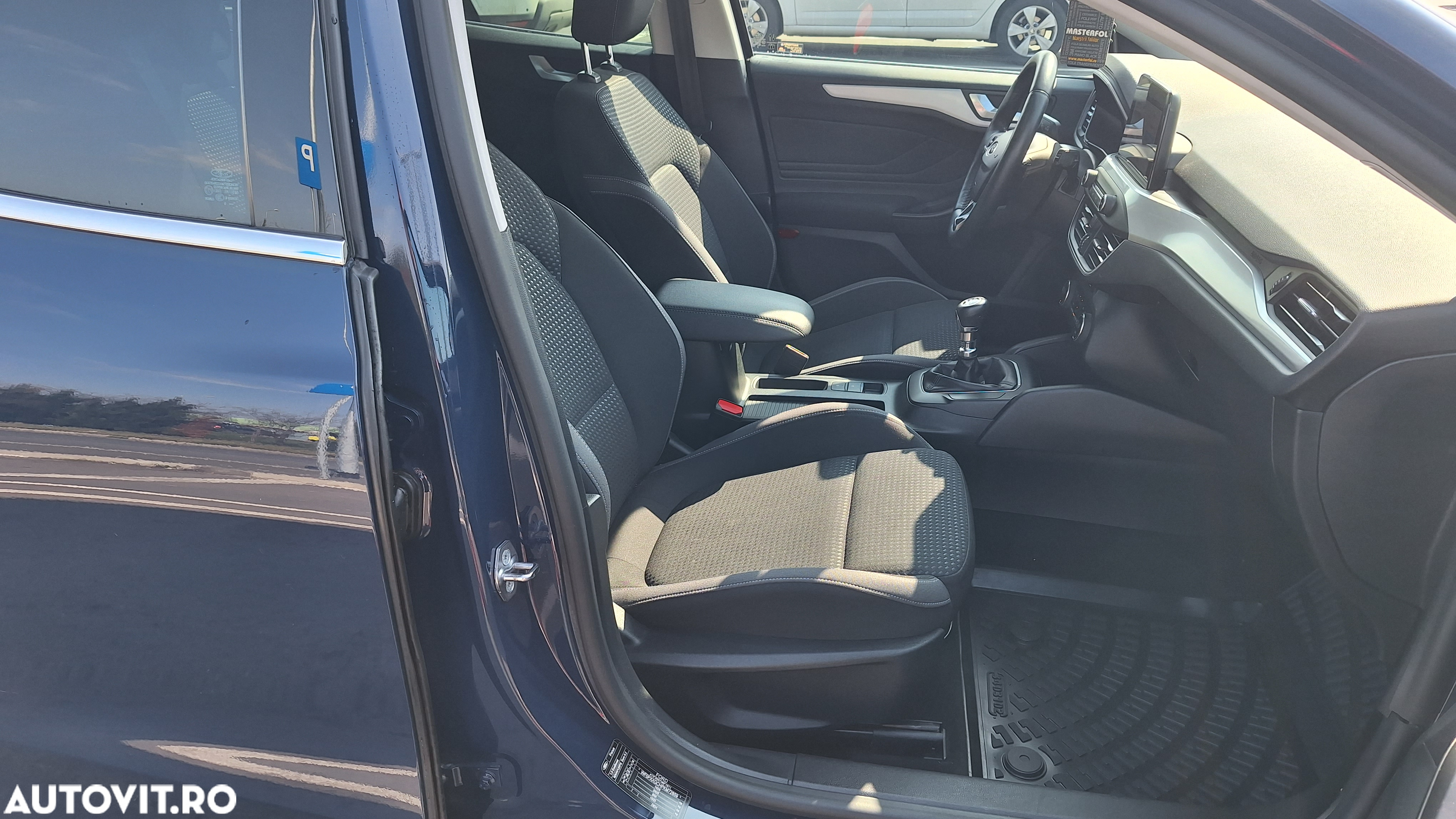 Ford Focus 1.0 EcoBoost Trend Edition - 24