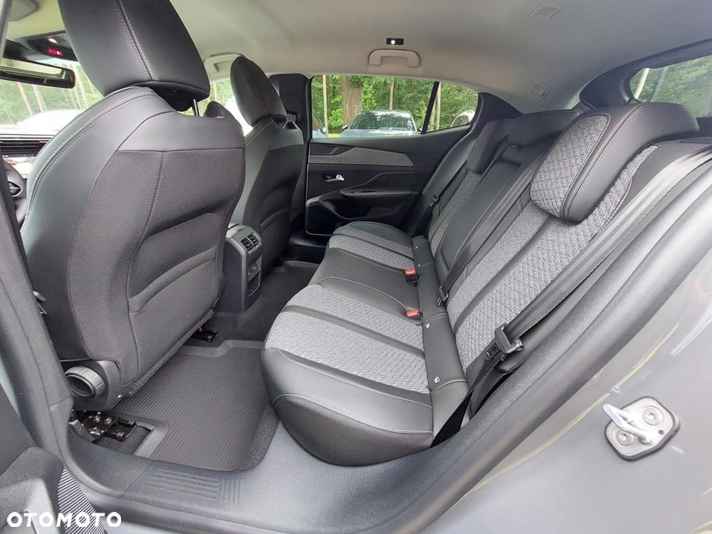 Peugeot 408 1.2 PureTech mHEV Allure S&S e-DCS6 - 11