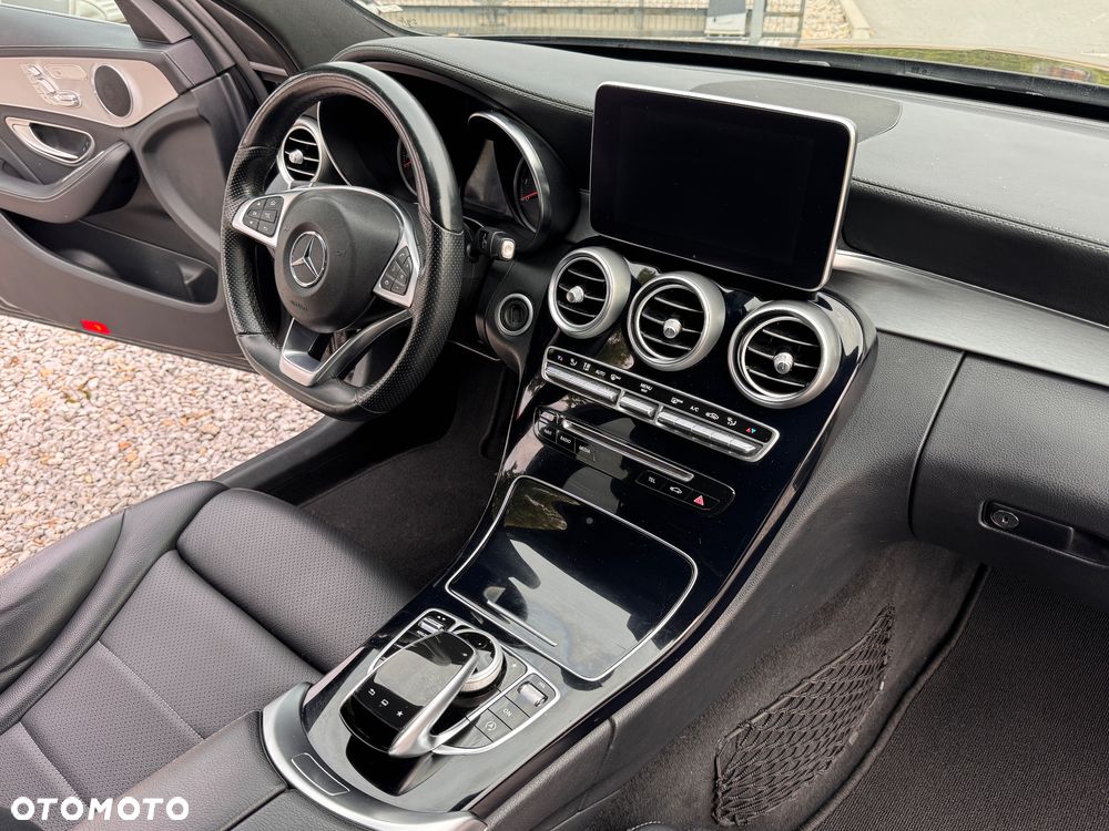 Mercedes-Benz Klasa C 200 7G-TRONIC AMG Line - 21
