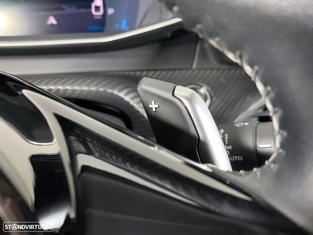 Peugeot 2008 1.2 PureTech Allure Pack EAT8 - 10