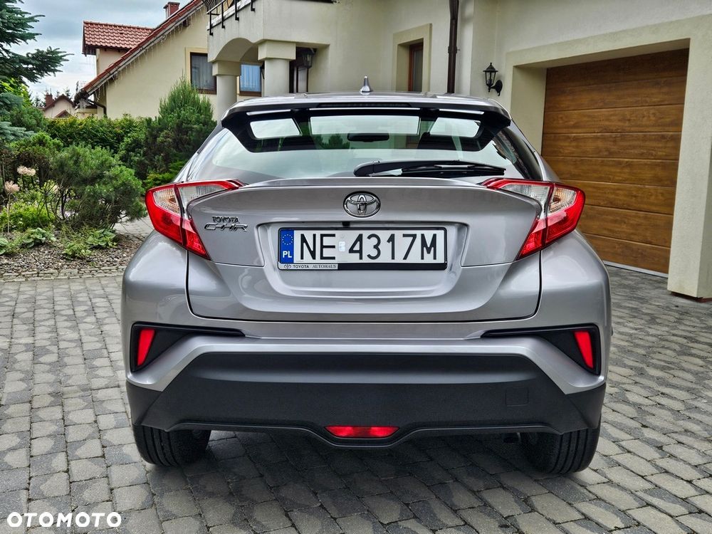 Toyota C-HR - 11