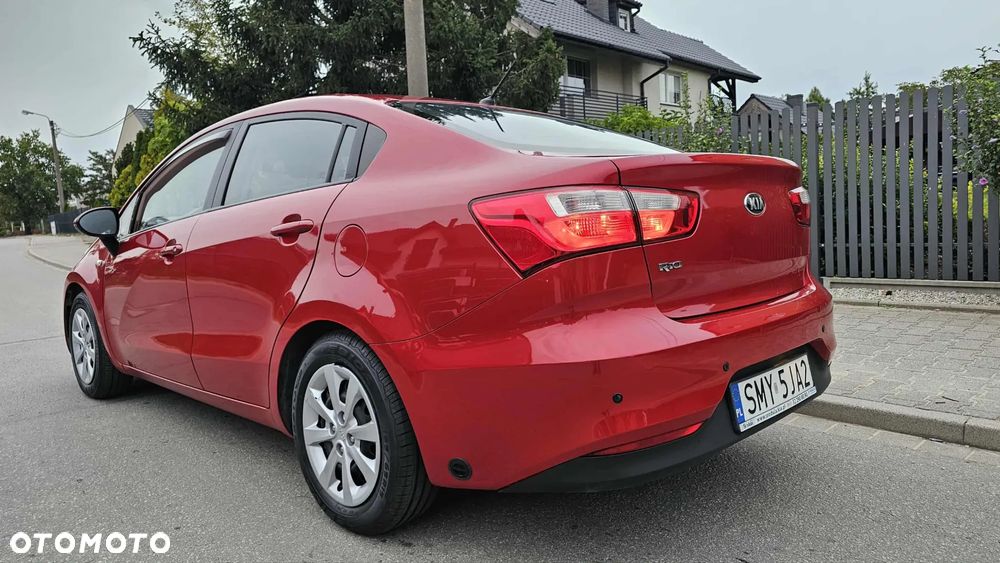 Kia Rio 1.2 Business Line Plus - 11