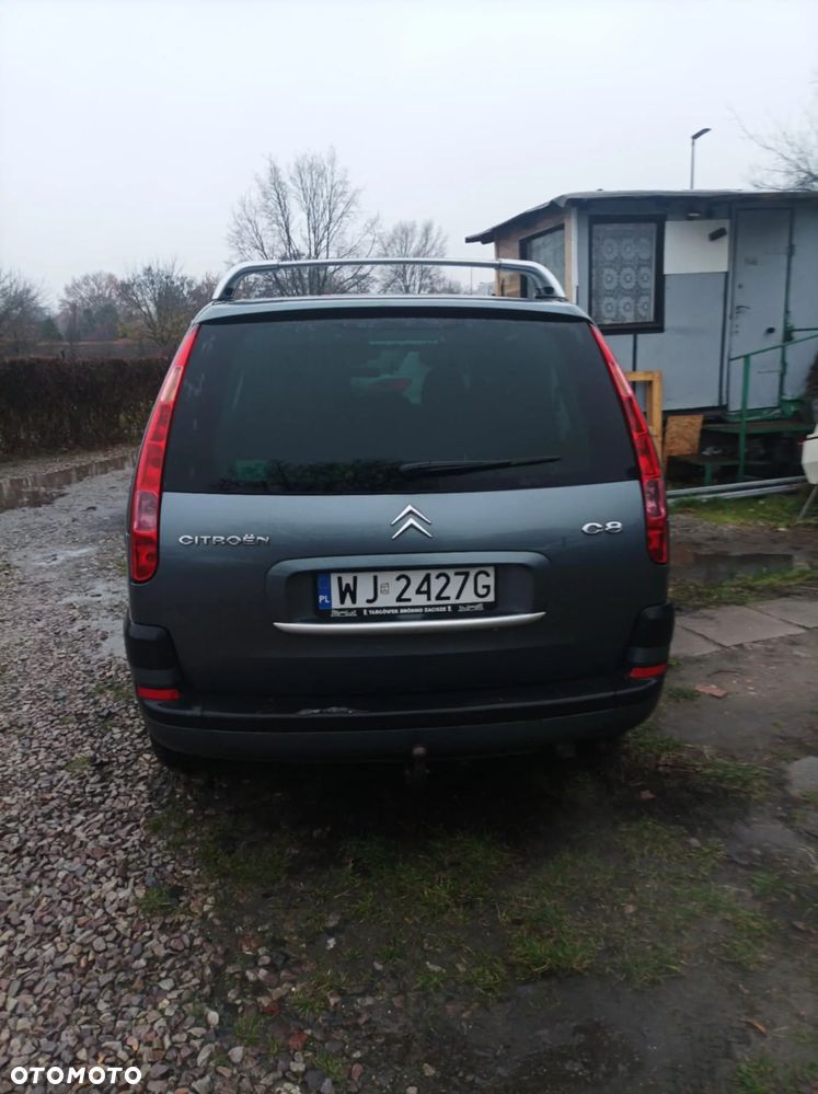 Citroën C8 2.0 16V Style - 4