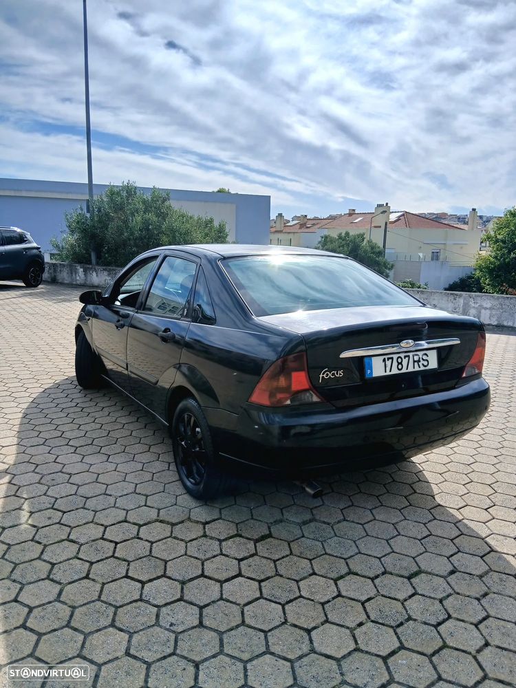 Ford Focus 1.8 TDdi Ghia - 8