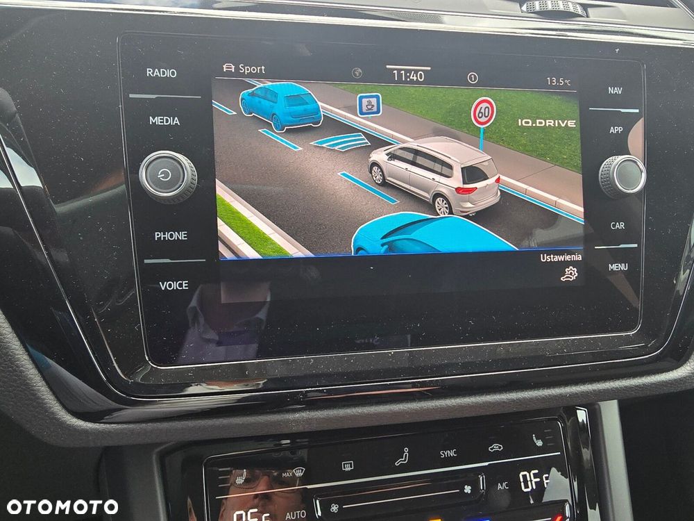 Volkswagen Touran 1.5 TSI EVO Highline DSG - 21