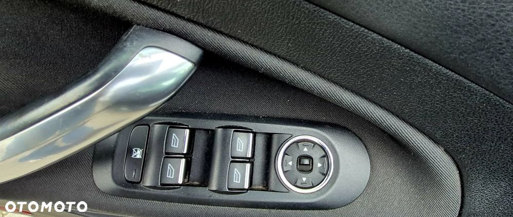 Ford Mondeo 2.0 TDCi Titanium - 14