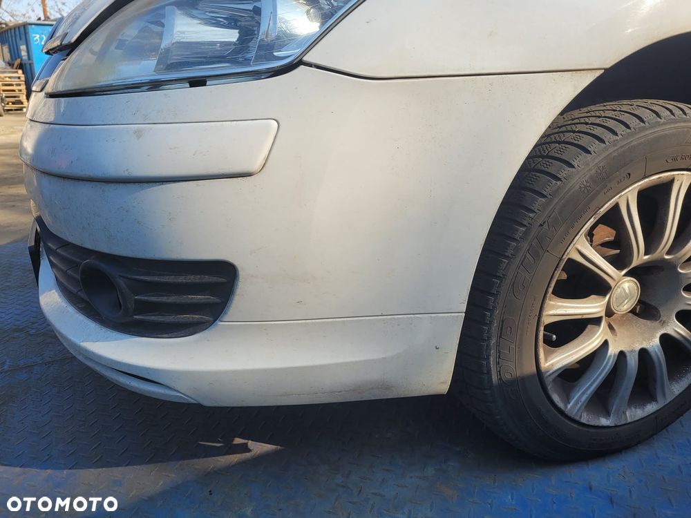 Zderzak przód Citroen C4 2008r. - 1