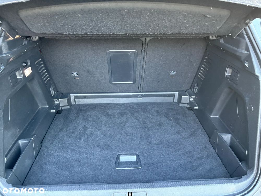 Peugeot 3008 1.5 BlueHDi GT S&S - 23
