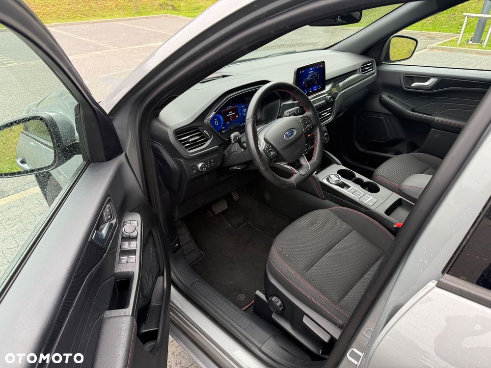 Ford Kuga - 12
