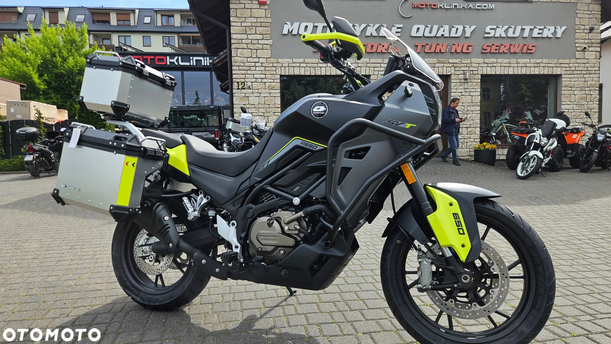 QJMOTOR SVT 650 - 2