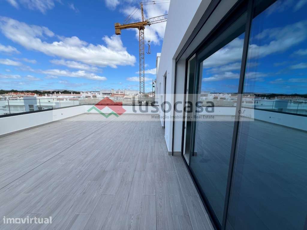 PENTHOUSE, tipo T3, vista 360º, 1 quarto em suite, sala em openspac... - Grande imagem: 4/15