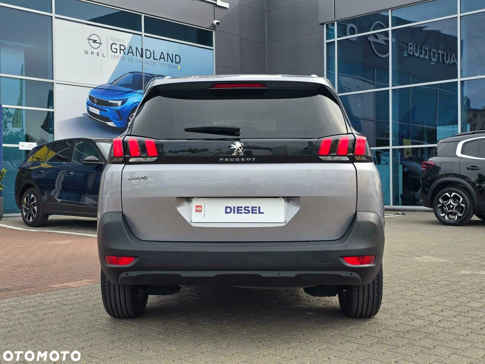 Peugeot 5008 - 4