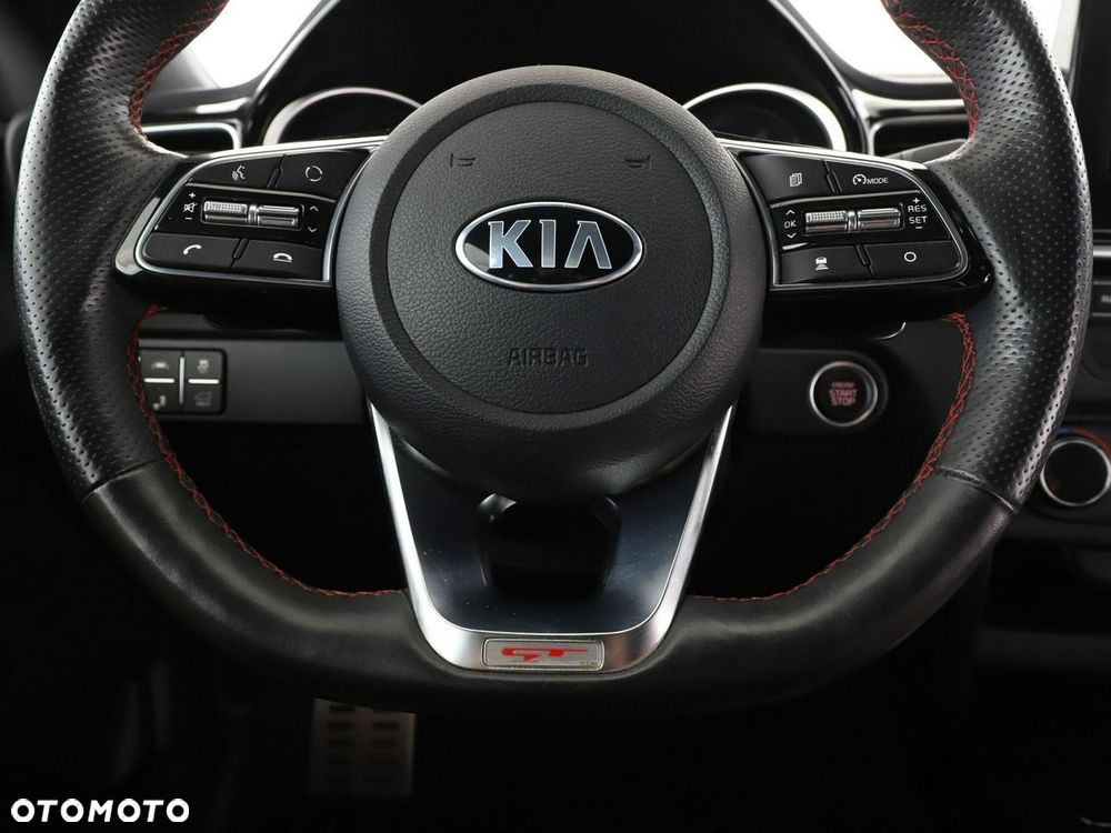 Kia ProCeed 1.6 T-GDI GT DCT - 22