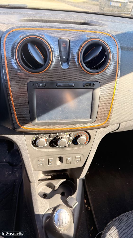 Dacia Logan MCV 1.5 dCi Stepway - 15