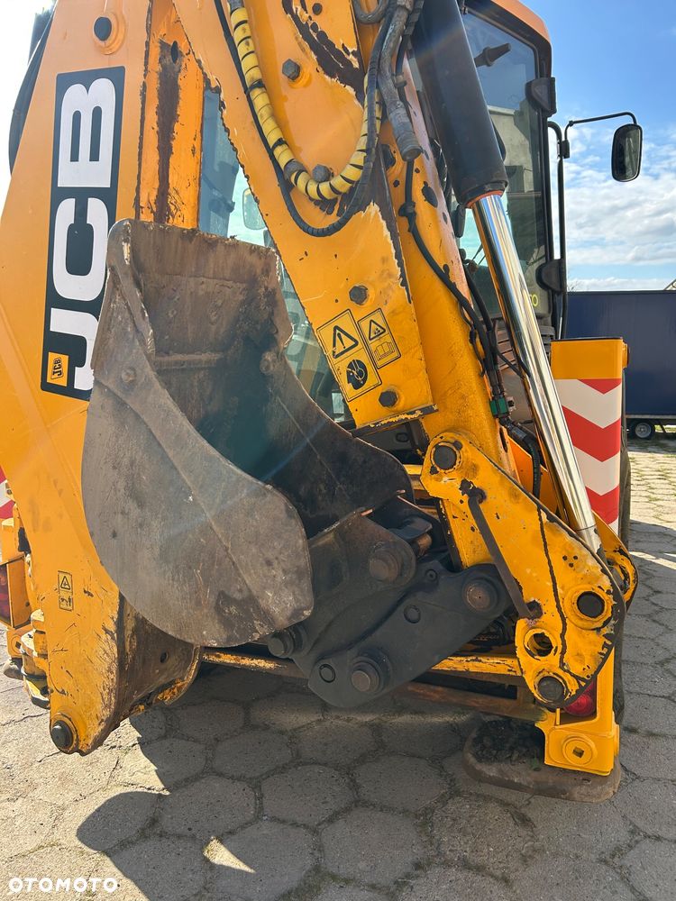 JCB 4 CX - 7