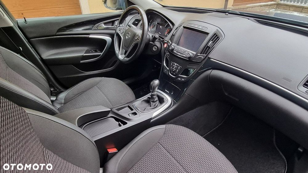 Opel Insignia - 12