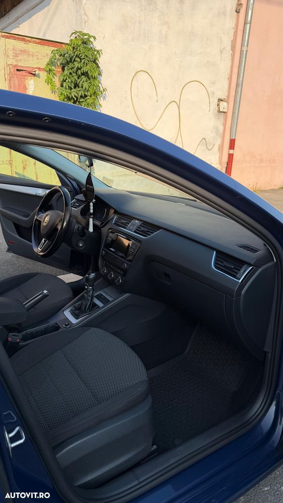 Skoda Octavia 1.6 TDI Ambition - 19