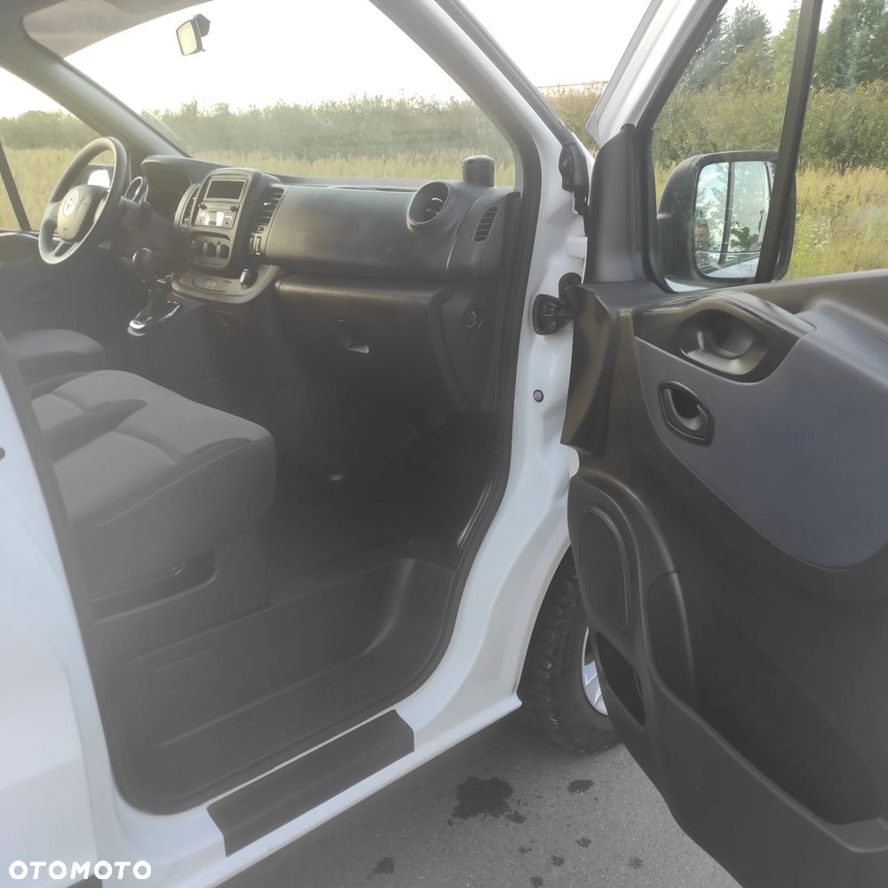 Opel Vivaro - 13