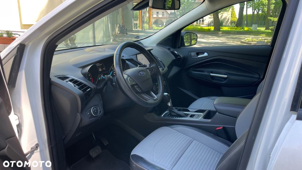 Ford Escape 2.0 EcoBoost AWD Titanium - 10