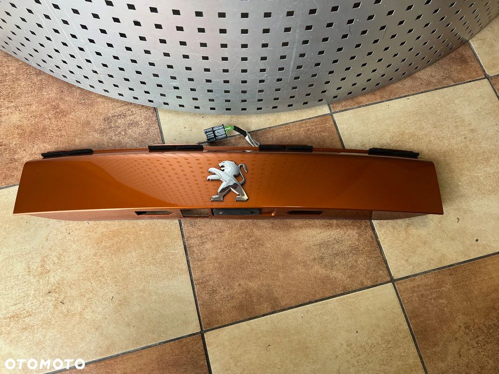 LISTWA BLENDA KLAPY BAGAZNIKA PEUGEOT 2008 II 9828080180 9828080080 KLS - 2