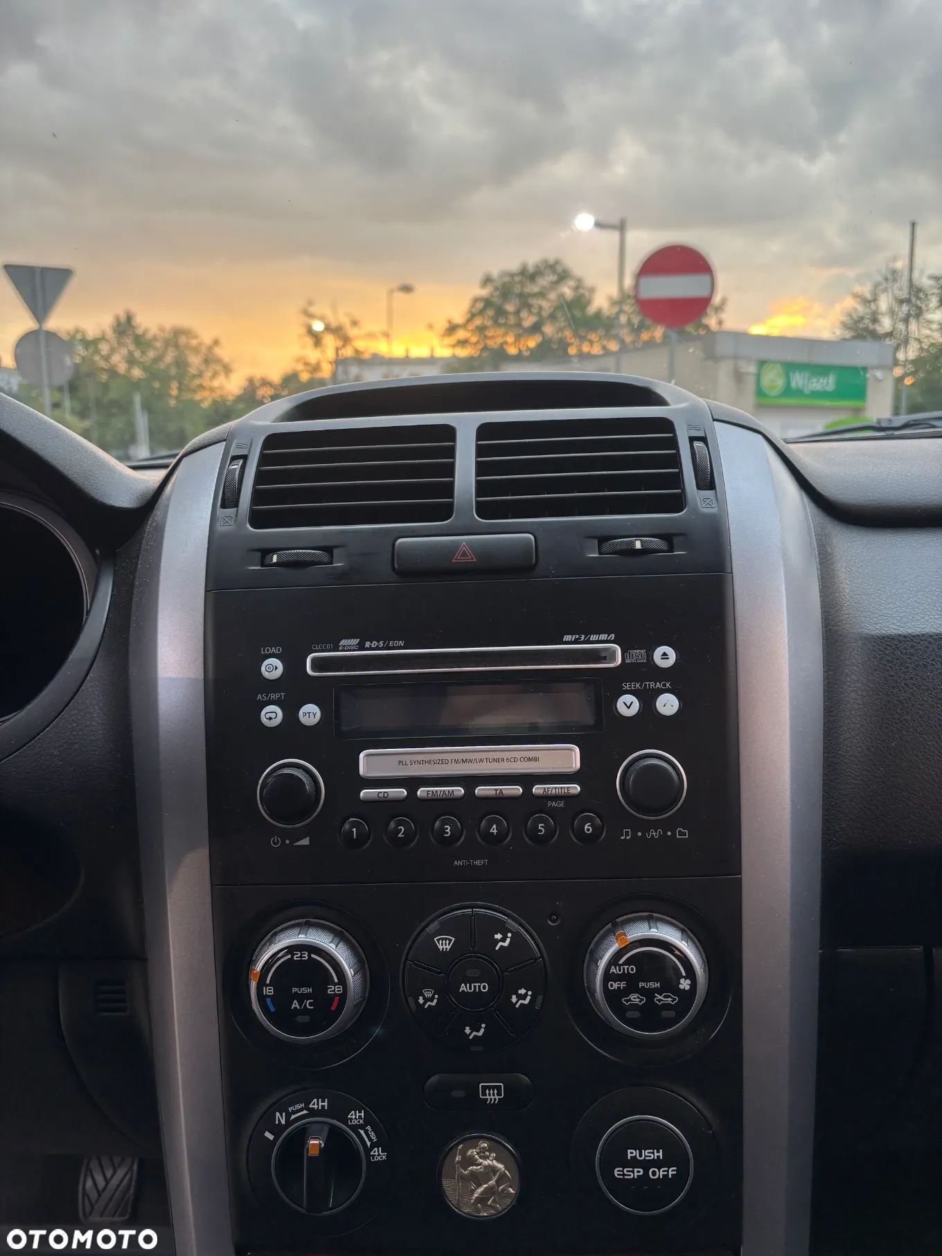 Suzuki Grand Vitara 2.0 De luxe - 22