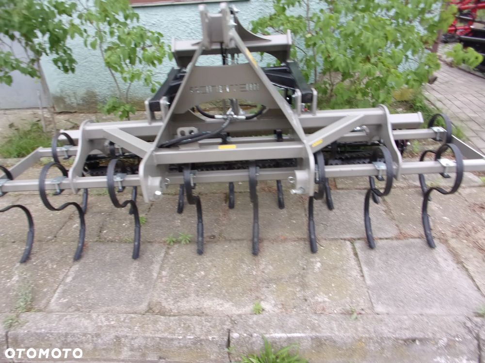 Bomet Agregat zębowy uprawowo-przedsiewny 3,2m 3,6m 4,2m 5,0m Euro-Masz, Metanga, Agregat zębowy uprawowo-siewny Metanga, Agro-Masz, Euro-Masz - 40