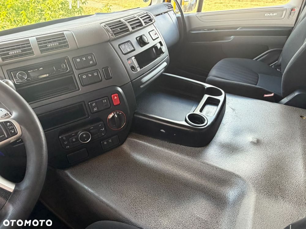DAF CF 450 / 6x2 / FIRANKA / 23 EUROPALETY / OŚ SKRĘTNA I PODNOSZONA / AUTOMAT / KLIMA POSTOJOWA / 14 435 KG ŁADOWNOŚCI / 2020 ROK - 25