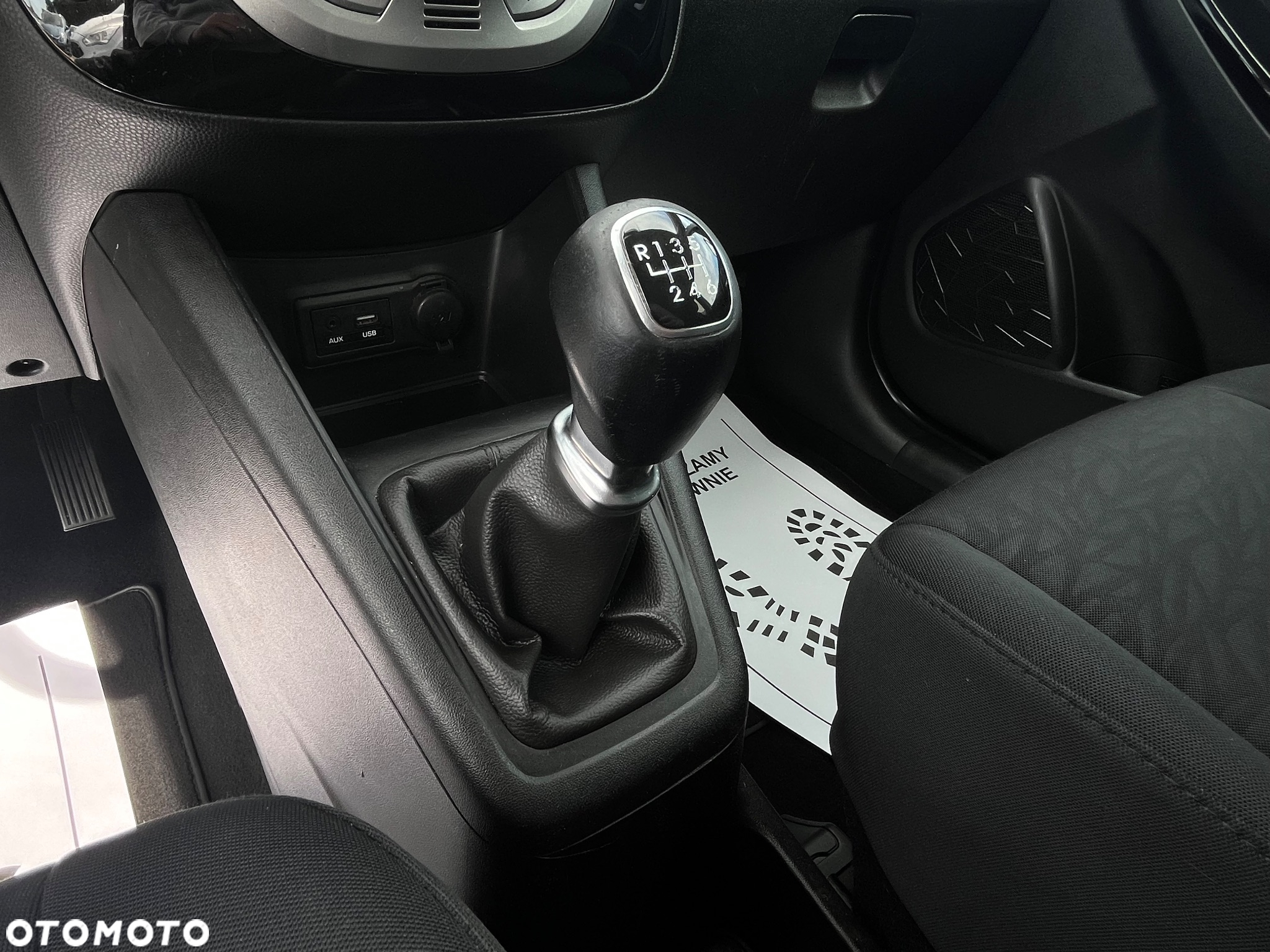 Hyundai ix20 1.6 Premium - 17