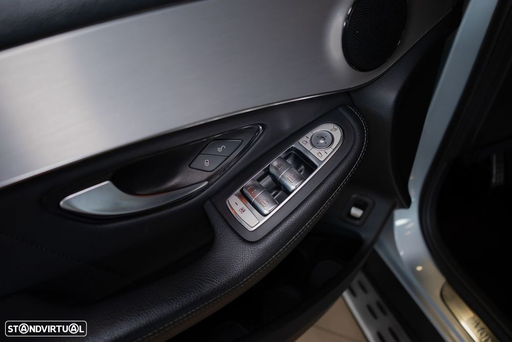 Mercedes-Benz GLC 300 - 26