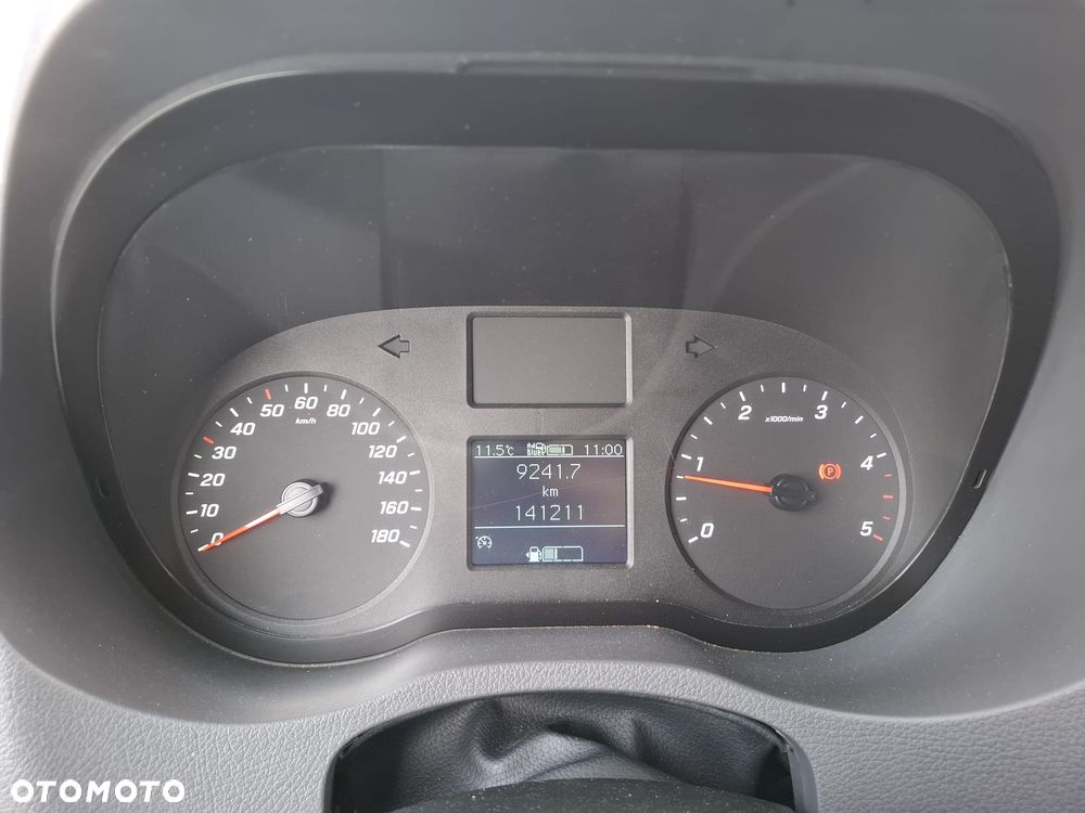 Mercedes-Benz Sprinter - 8