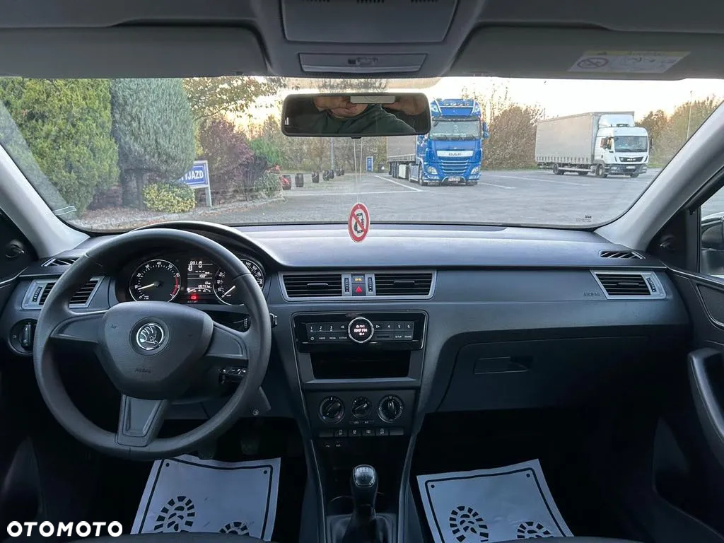 Skoda RAPID 1.2 TSI Ambition - 17