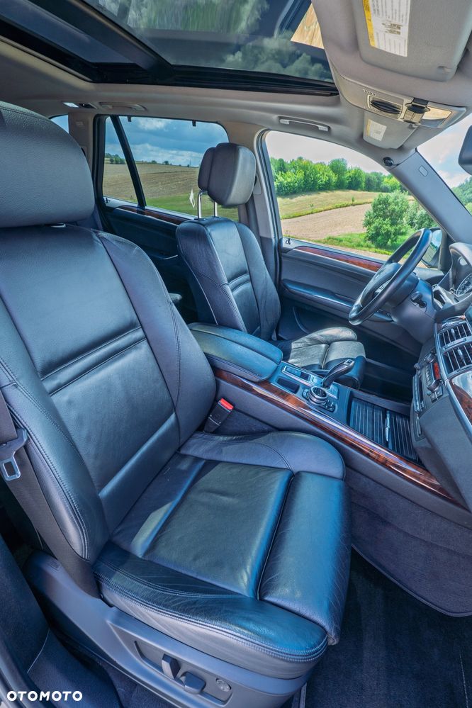 BMW X5 xDrive35i - 26