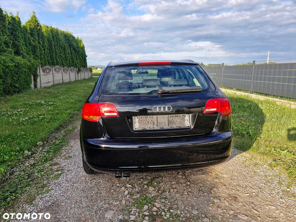 Audi A3 Sportback - 4