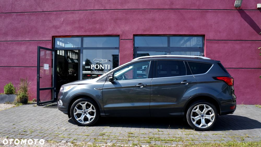 Ford Escape 2.0 EcoBoost AWD Titanium - 22