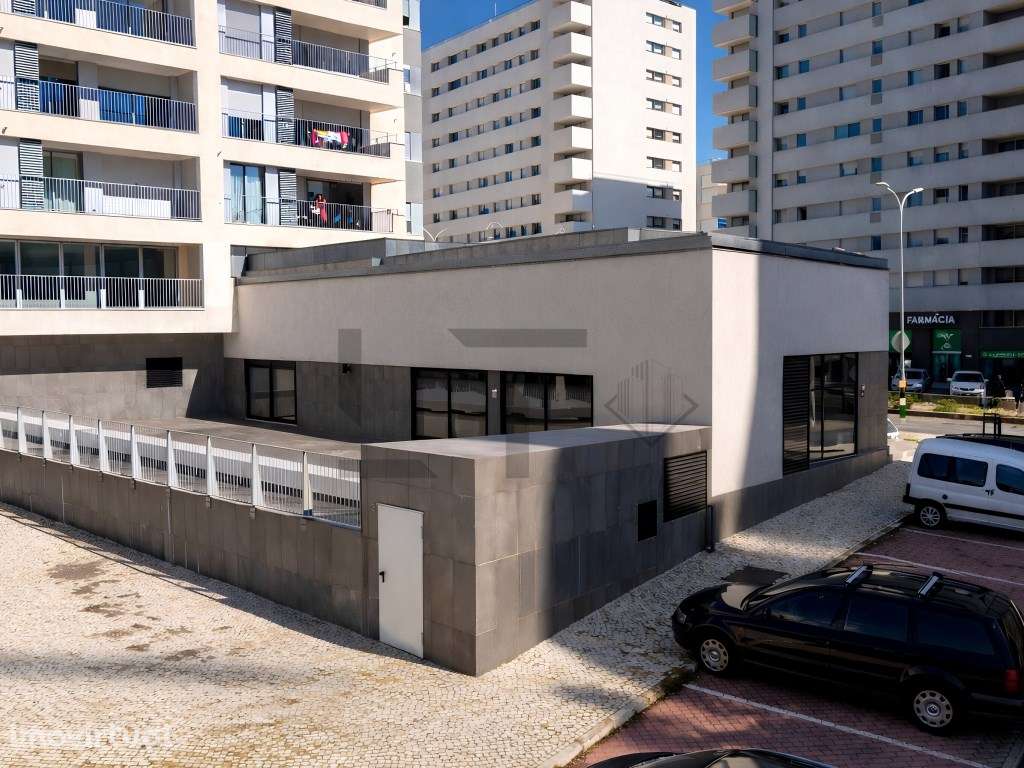 Fantástica Loja Com Rendimento Garantido na Avenida David Mourão Fe... - Grande imagem: 5/14