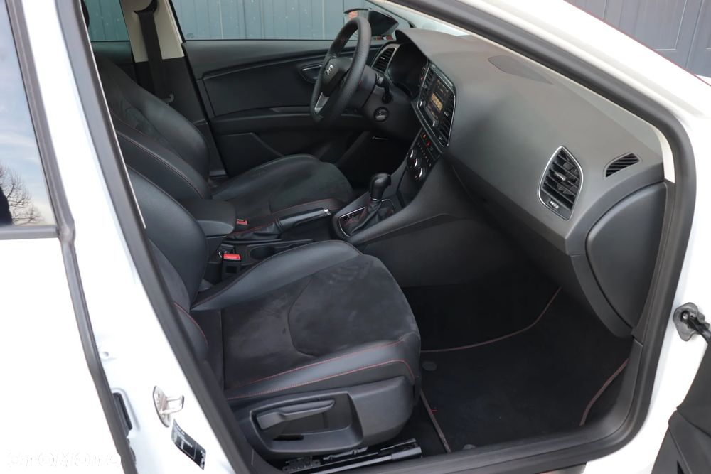 Seat Leon 2.0 TDI DPF Start&Stop DSG FR - 33