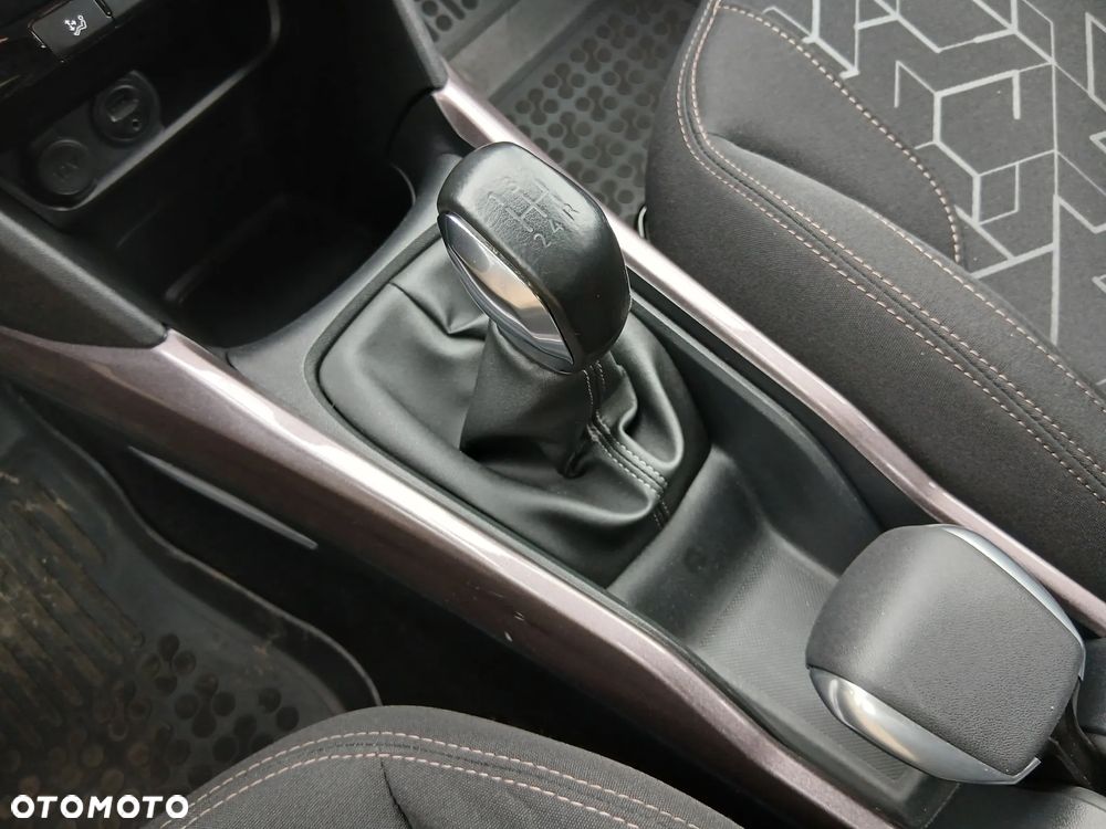 Peugeot 2008 1.6 VTi Style - 10