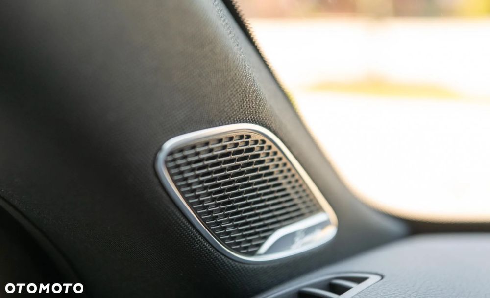 Mercedes-Benz CLA - 27